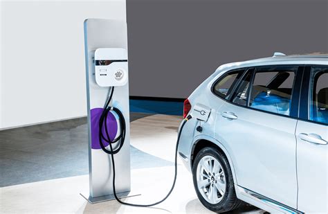 How Do EV Charging Stations Connect To Internet?