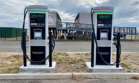 How Do You Charge An Ev At A Public Charging Station?