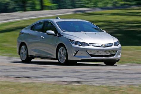 How Long Does It Take To Charge A 2012 Chevy Volt?