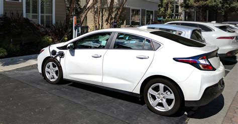 How Long Does It Take To Charge A Chevy Volt Level 1?