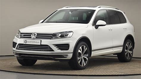 How Many Miles Per Gallon Does A V6 Touareg Get?