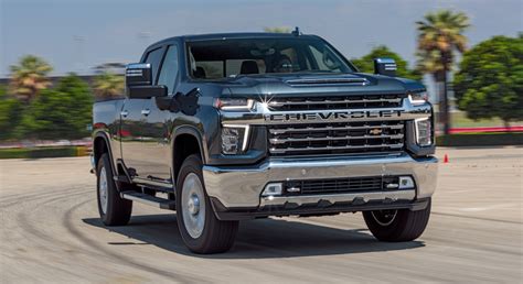 How Much Weight Can A 2023 Chevy 2500 Pull?