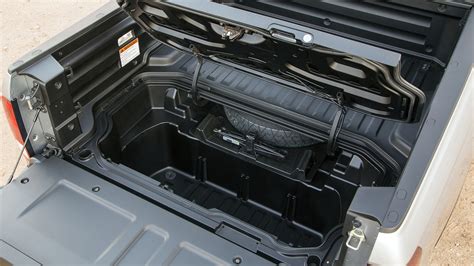 How Useful Is The Honda Ridgeline In-bed Trunk?