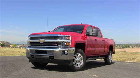 Is A Chevy 2500 Wider Than A 1500?