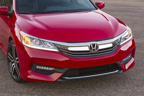 Is A Honda Accord Midsize Or Full Size?