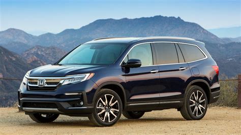 Is a Honda Pilot a midsize or full size SUV?