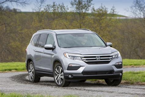 Is A Honda Pilot Bigger Than A Ford Escape?