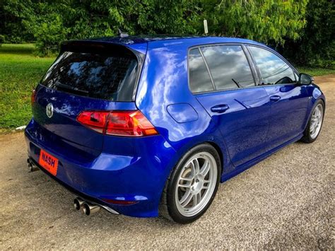 Is Golf R all wheel drive?