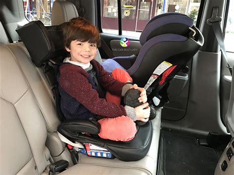 Is It Better To Have Car Seat In Middle Or Side?