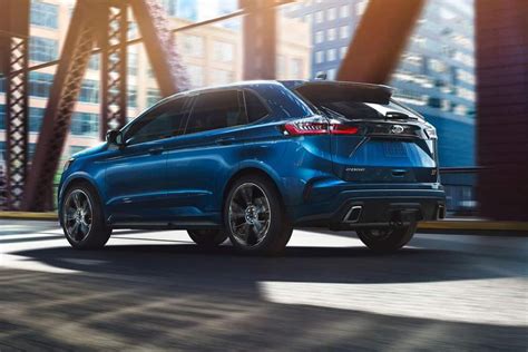 Is The Ford Edge Big Enough For 5?