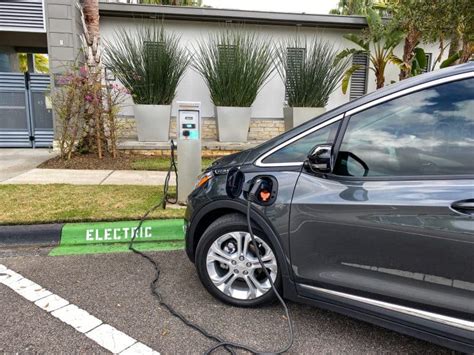 Should I Charge My Chevy Bolt Every Day? – Auto Zonic