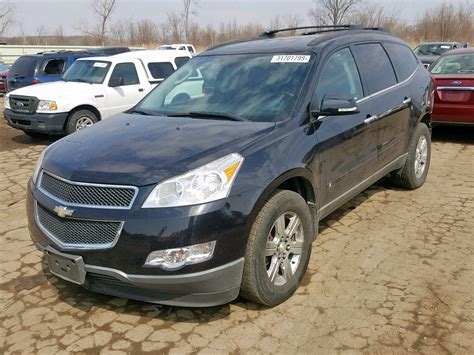 What car did the Chevy Traverse replace?