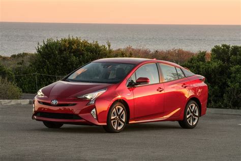 What Cars Compare To Toyota Prius?