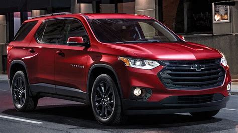 What Cars Compete With The Traverse?