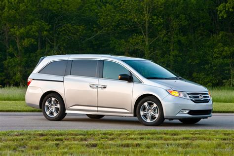What Does Touring Mean On A Honda Odyssey?