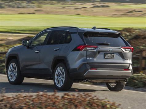 What Is The Ground Clearance Of The Rav4?