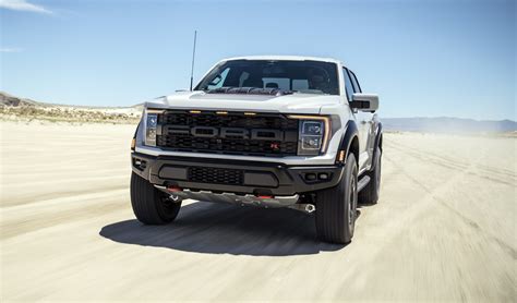 What is the mpg for a 2023 Ford f150 Raptor R?