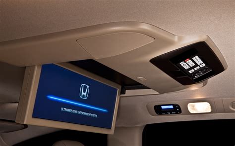 What Kind Of TV Is In The Honda Odyssey?