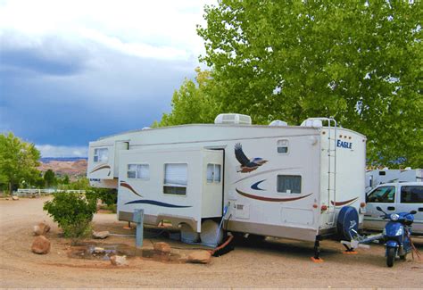 What States Is It Legal To Ride In A Fifth-wheel Trailer?