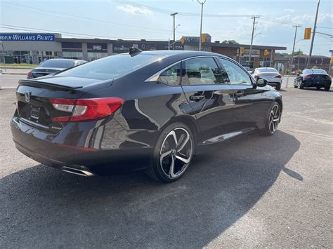 Which Accord Trims Have A Sunroof?