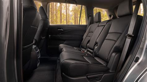 Which Honda Passport Has Leather?