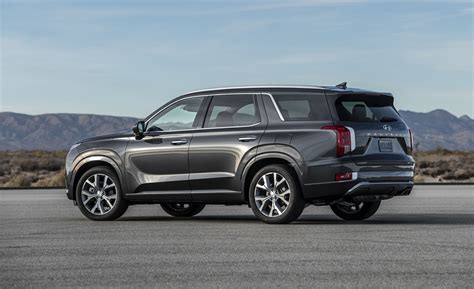 Which Suv Is Bigger Traverse Or Palisade?