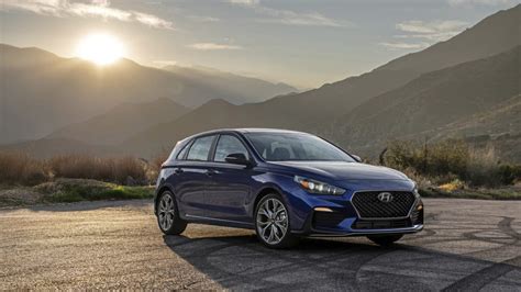 Why Did Hyundai Discontinue Elantra Gt?