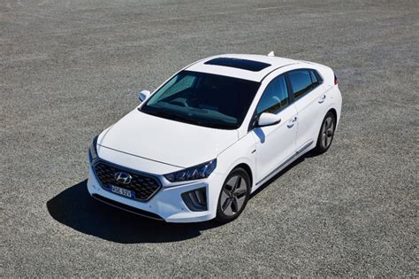 Why Is Hyundai Discontinuing The Ioniq?